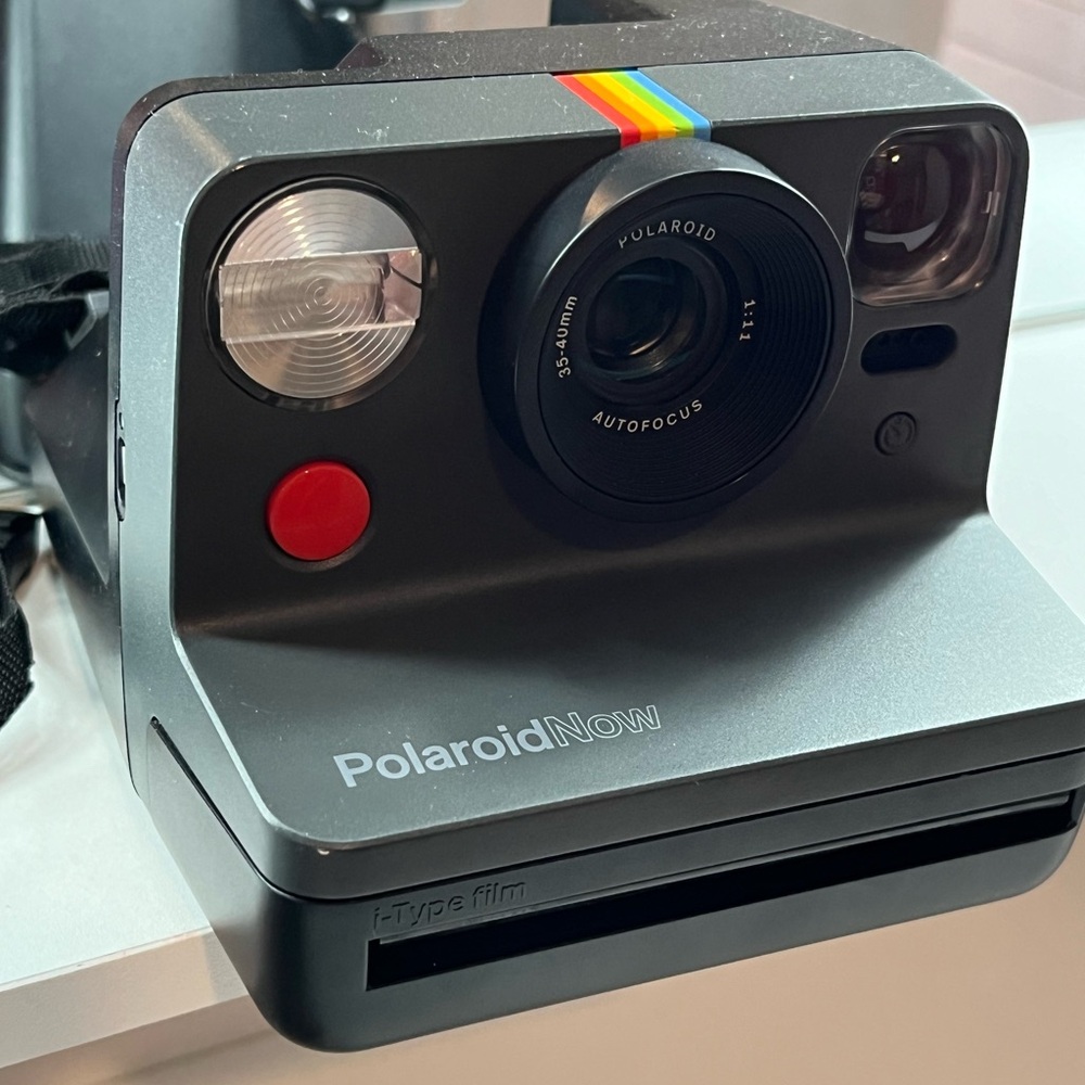 Polaroid Now Instant Camera - Black